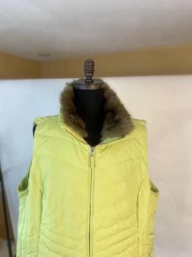 Talbots Puffer Vest Women's 3X Yellow Down Full Zip Removable Fur Collar NEW - Picture 6 of 13