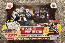 NEW  Transformers Ultra Magnus Vs Skywarp Classics Battle For Autobot City