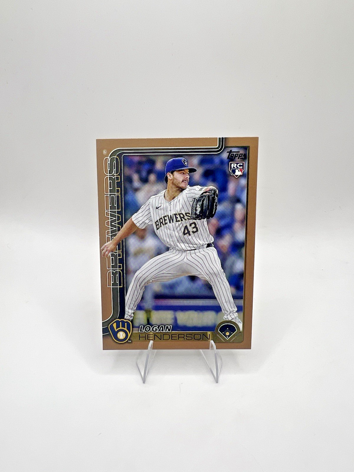 2025 Topps Update Series Logan Henderson #US137 Gold 1058/2025 (RC) Brewers