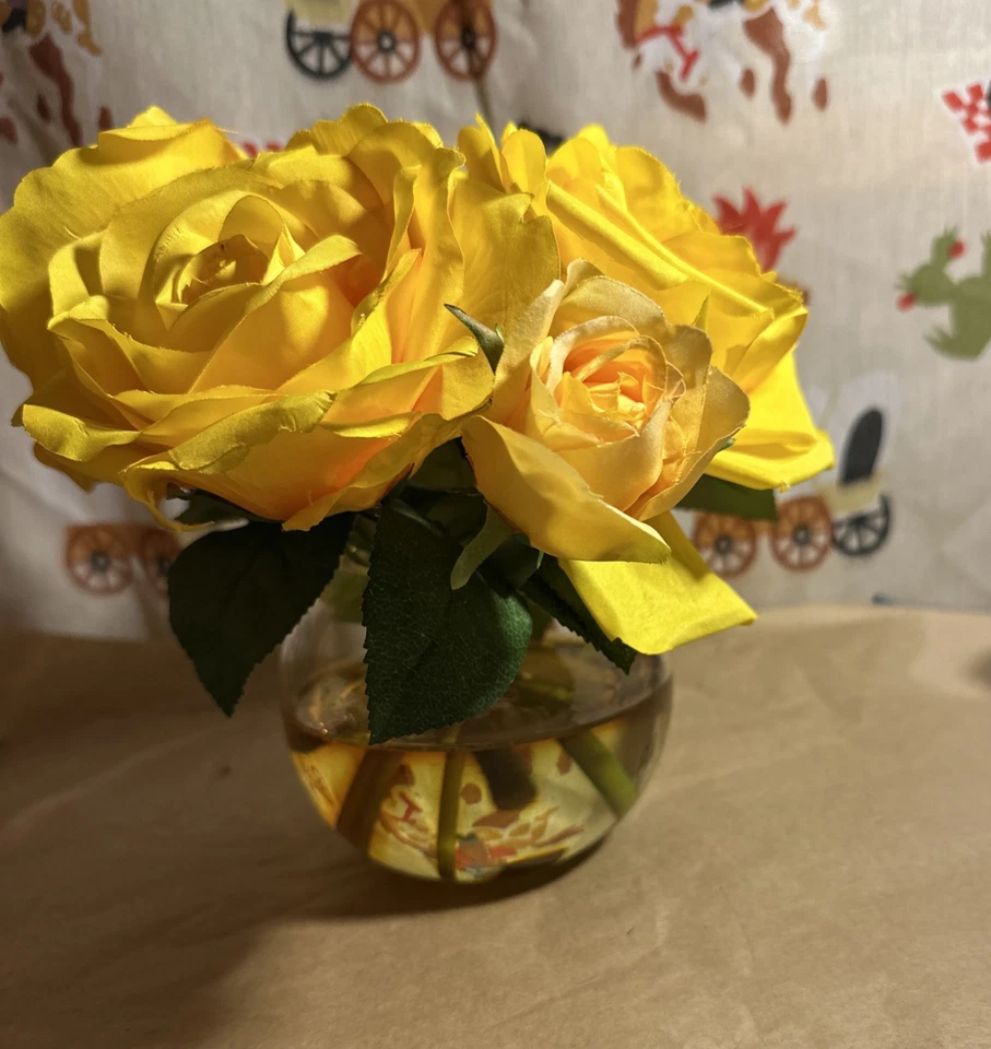 Beautiful Artificial Flowers In Artificial Water Yellow Roses 9 Inch Tall - Изображение 2 из 4