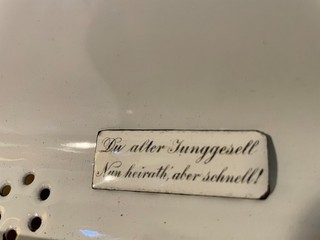 Altes Emailschild Du alter Junggesell Nun heirath aber schnell Email Uralt