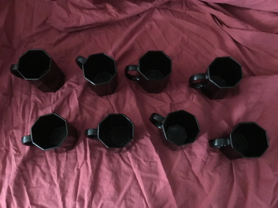 Taza de café Arcoroc negra octágona Octime Francia vidrio vintage Foto 2 de 3