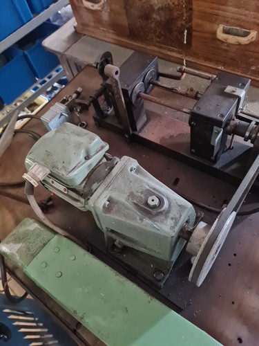 Uhrmacherdrehbank? Drehmaschine? Feinmechanikerdrehbank? Drehautomat? - Bild 2 von 9