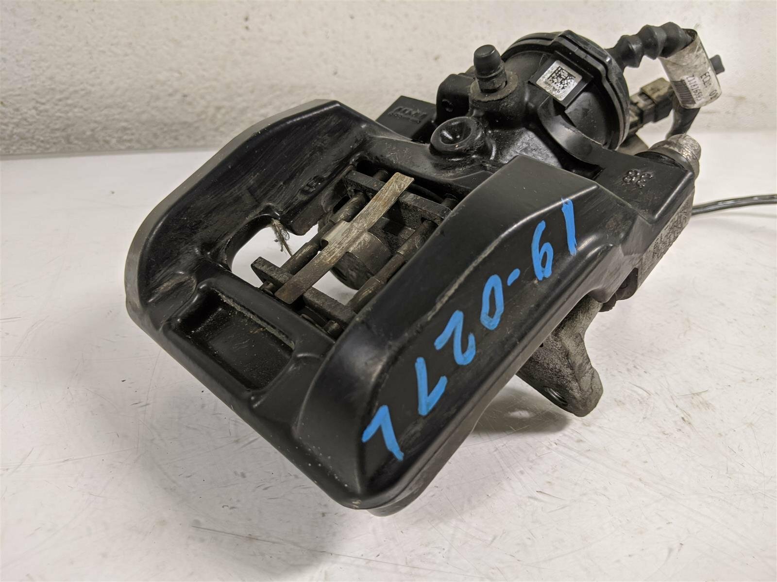 2017 Acura Nsx Rear Left Parking Driver Brake Caliper 43019-T6n-A53 Oem