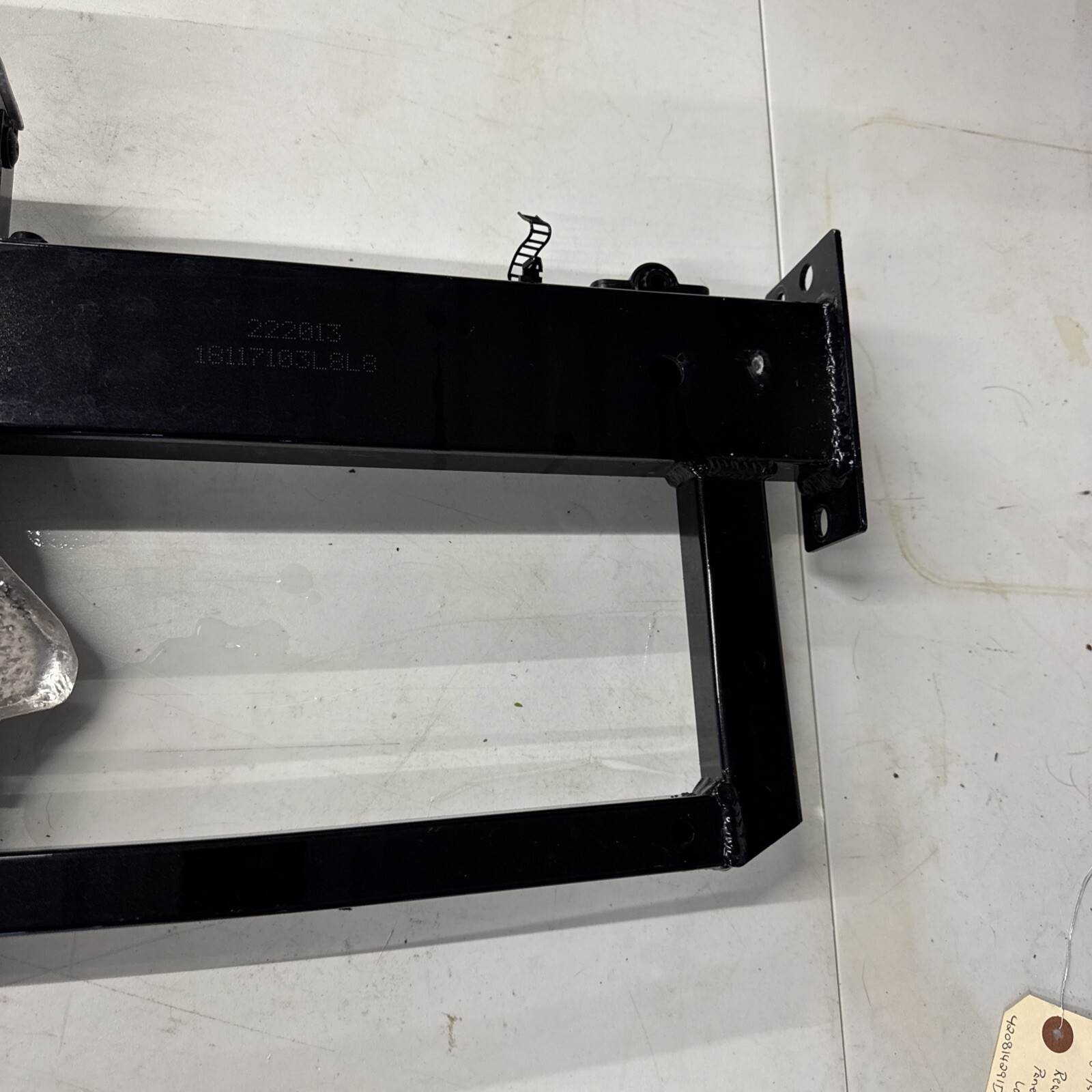 08-15 AUDI R8 REAR UPPER CROSS PANEL FOR TAILGATE LATCH 420814291D