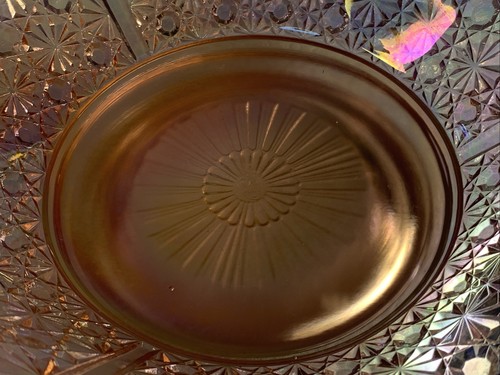Fenton Violet Daisy & Button. 10 3/4" Bowl, pink iridescent ruffled edge. - Picture 5 of 10