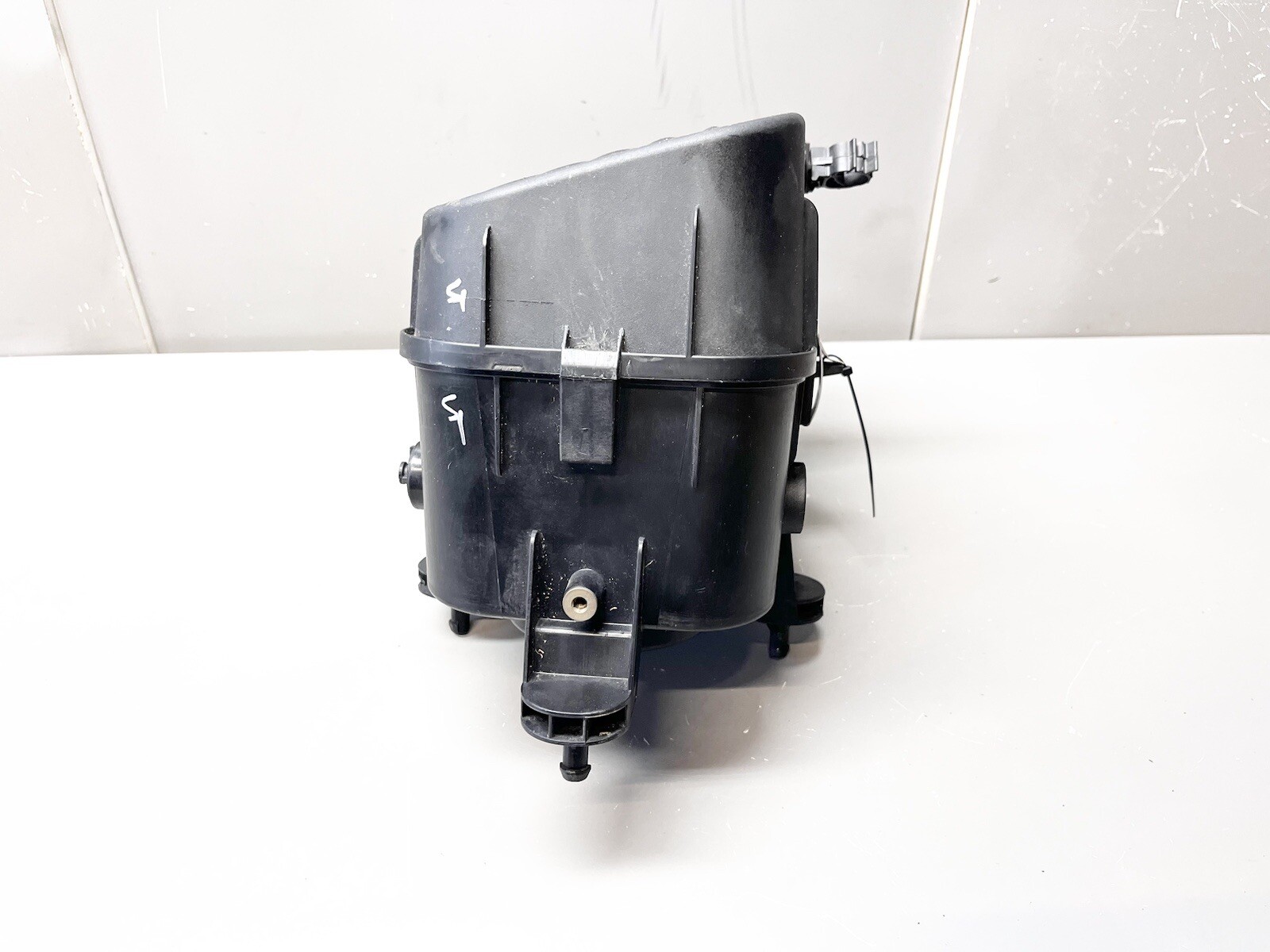 ⭐️2014-2020 Maserati Quattroporte Engine Air Intake Filter Left Box Housing OEM