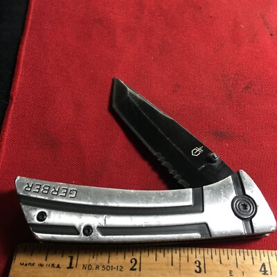 GERBER LIGHTWEIGHT ALUMINUM FLIPPER DISCONTINUE MANUAL CLIP FISHING KNIVES 1531M