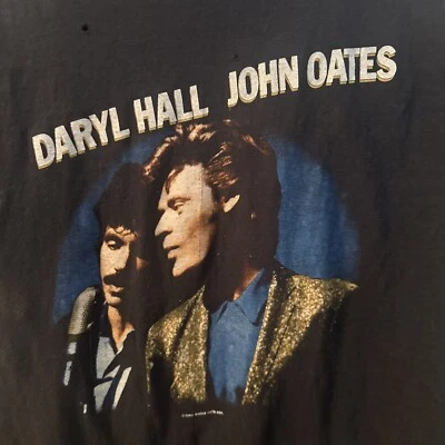 MEDIUM Vintage Hall And Oates 1984 Rock ‘N Soul Shirt Daryl John Concert Tour - Image 1 of 4
