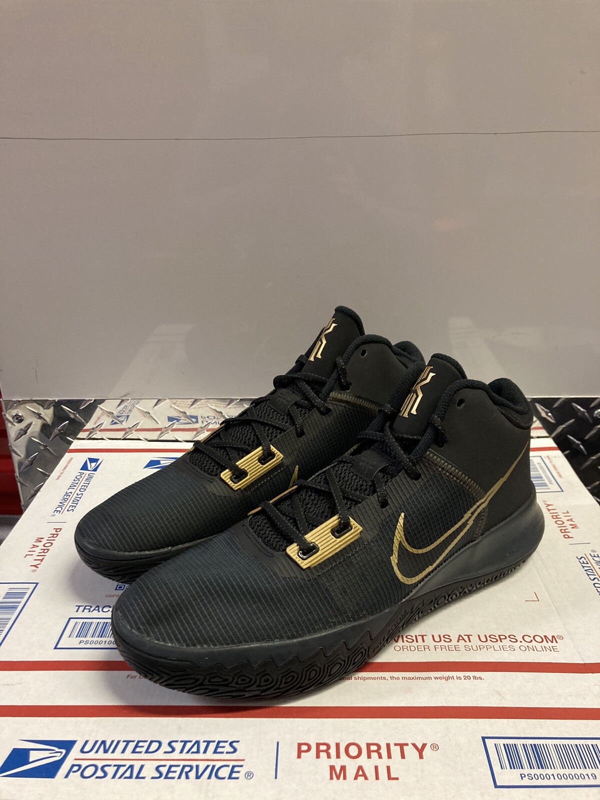 nike kyrie flytrap 4 gold