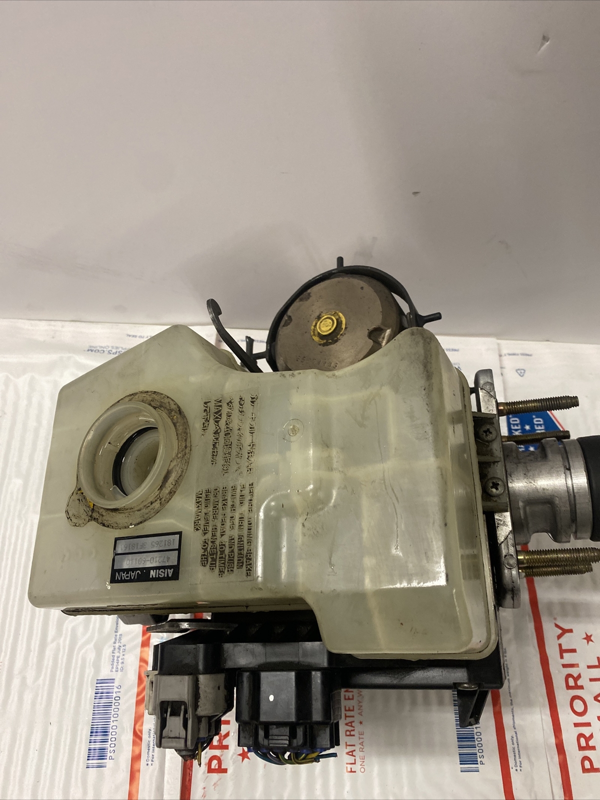 0304 Toyota 4runner ABS Pump Brake Master Cylinder Booster (150 Core