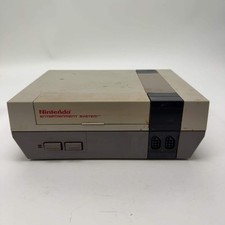 Broken Nintendo Entertainment System NES Video Game Console Only NES-001 READ