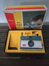 Kodak Hawkeye Instamatic R4 Camera Vintage Untested With Box See Description