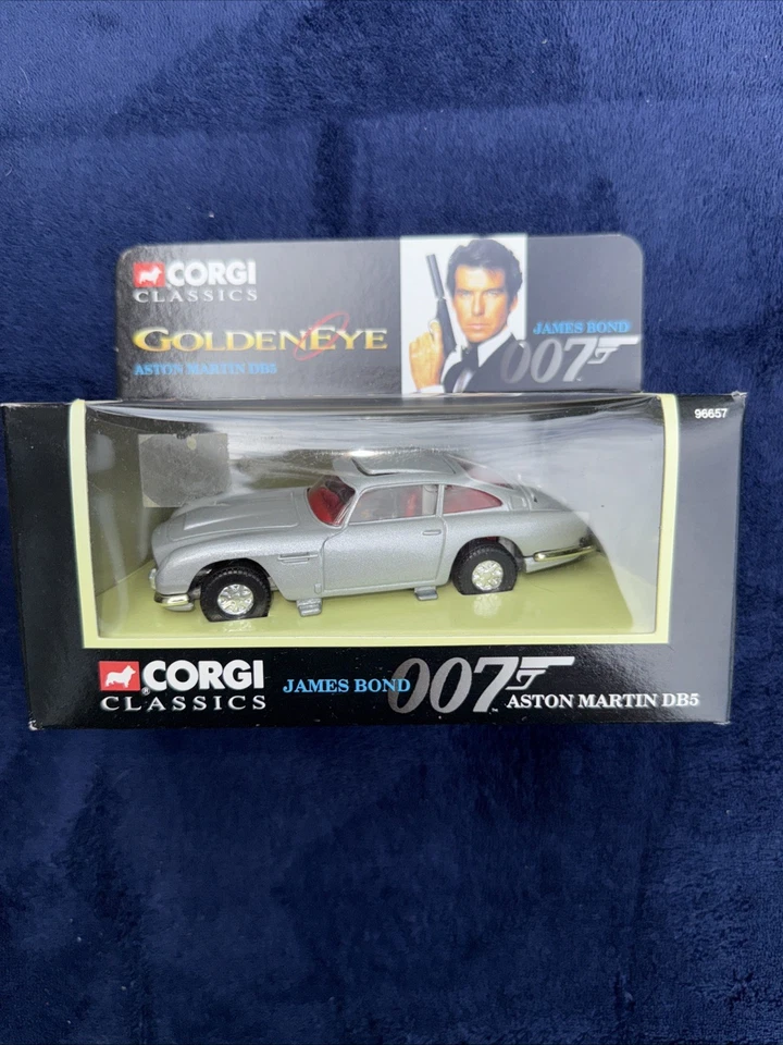 Corgi James Bond Cars Lot  1995 - Aston Martin Silver DB5 And Red Ferrari 355 - Image 2 of 4