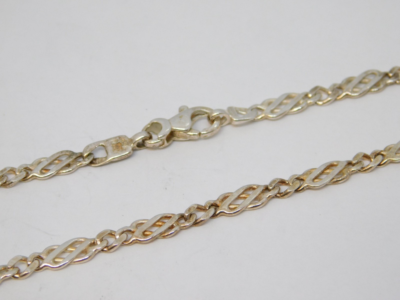 Sterling Silver Celtic Knot Pattern Chain Necklac… - image 3