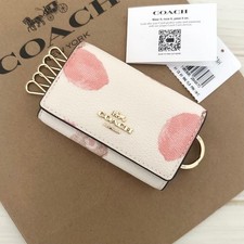Limited Edition New COACH Key Case Coach Floral Pattern White Flower Motif