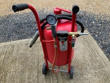 Clarke Sandblaster Pressurised 32 Litres
