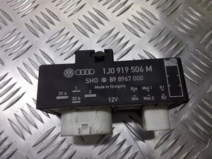 Volkswagen Polo IV 9N3 Benzin Relais Kühlerlüfter 1J0919506M MOG184054