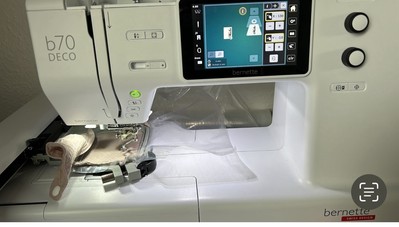 Bernette B70 Deco Stickmaschine mit Stickmodul reine Stickmaschine sticken