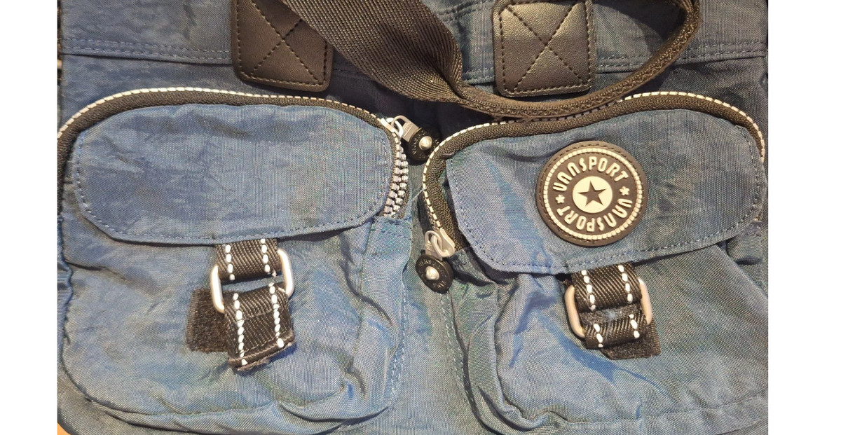 Vansport Everyday Messanger Bag View 2
