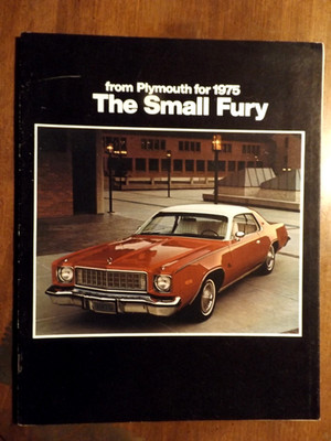 ''SMALL FURY'' 1975 Plymouth  Original Car Dealer Sales Brochure / Catalog