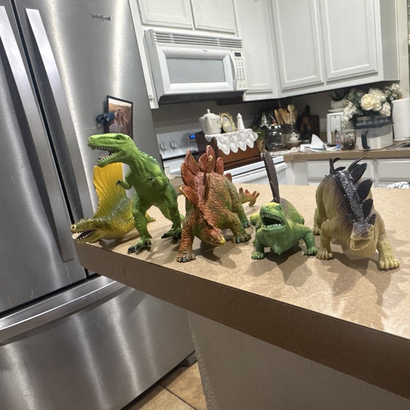 Vintage Lot of 5 90’s to early 2000’s plastic dinosaurs