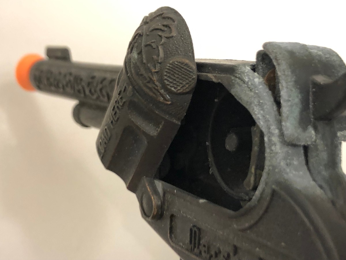 Vintage Bronze HALCO/LESLIE-HENRY Marshal Metal Toy Cap Gun w