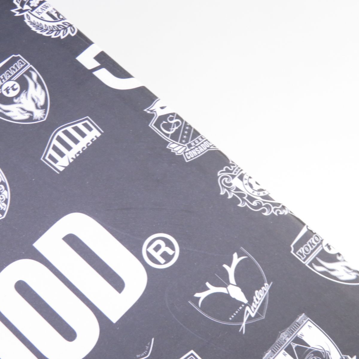 Medicom Toy BE@RBRICK Bearbrick NEIGHBORHOOD J.LEAGUE 30th Medicom Toy BE@RBRICK Bearbrick NEIGHBORHOOD J.LEAGUE 30th