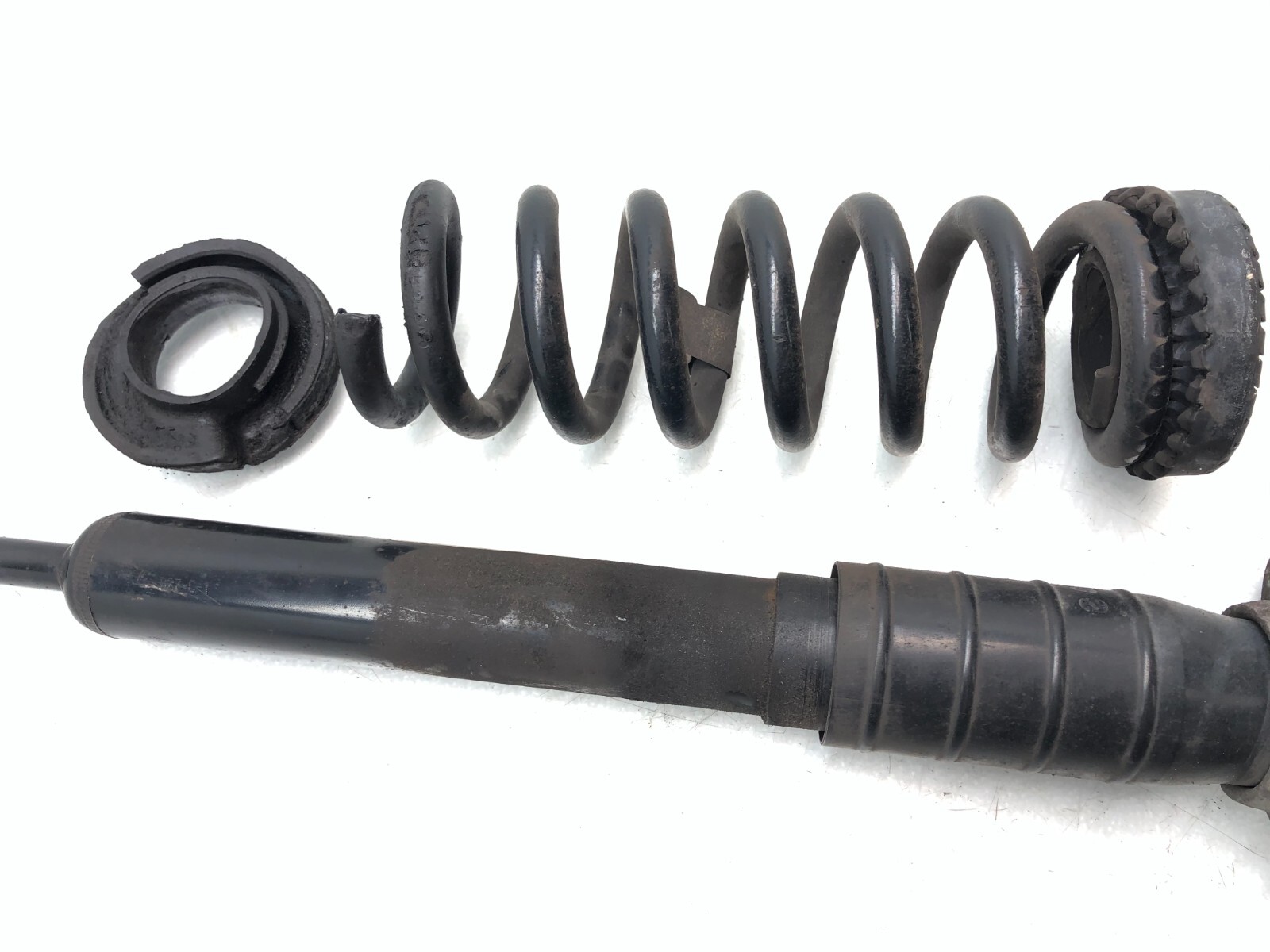 2014-2022 MASERATI GHIBLI RIGHT PASSENGER REAR SHOCK ABSORBER STRUT W/ COIL OEM.