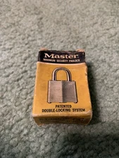 Vintage Unused Master Lock Padlock #3 With Keys Maximum Security Padlock in Box