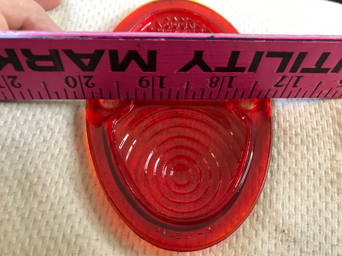1936 1935 CHEVROLET TAILlight LAMP LENS GLASS 1931 1932 1933 1936 1935 CHEVROLET TAILlight LAMP LENS GLASS 1931 1932 1933
