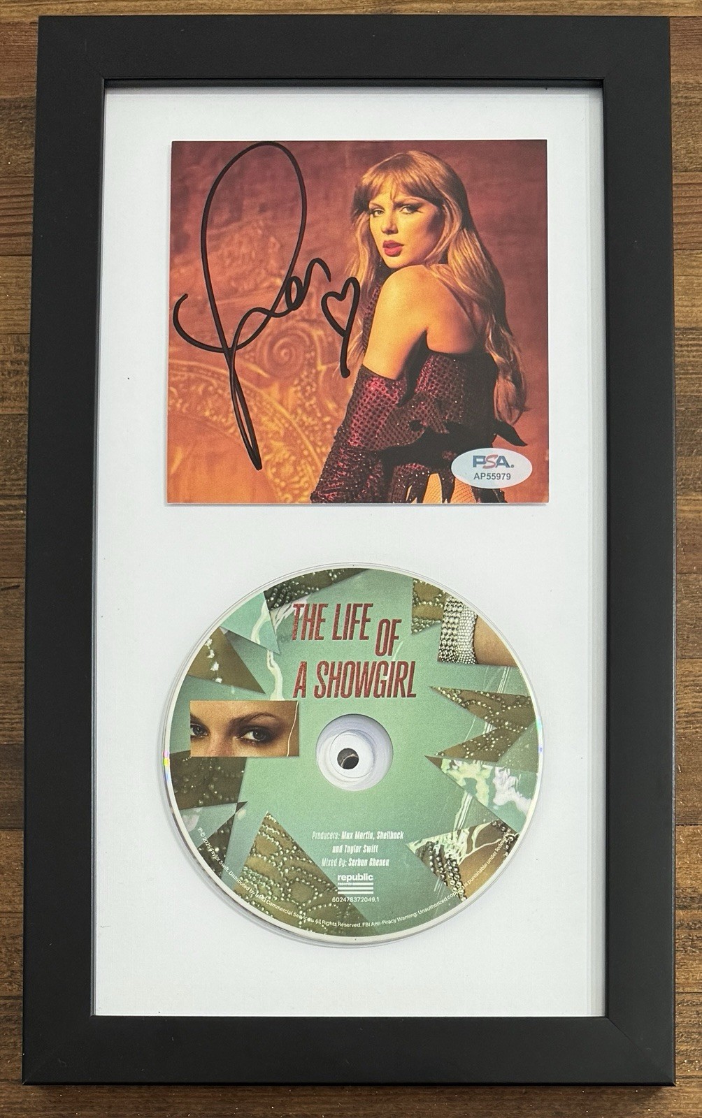 FRAMED SIGNED TAYLOR SWIFT LIFE OF A SHOWGIRL PHOTO 3 & CD PSA DNA COA AUTOGRAPH