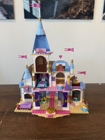 LEGO Disney Princess 41055 Cinderella's Romantic Castle 646pcs w/ Box