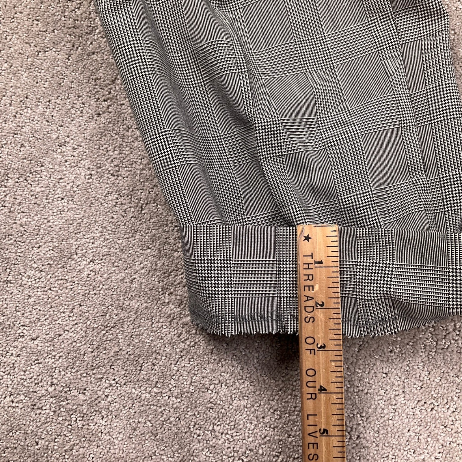 Egon von Fürstenberg Suit Mens 42R 35W 29L Gray Black Plaid Double Breasted VTG