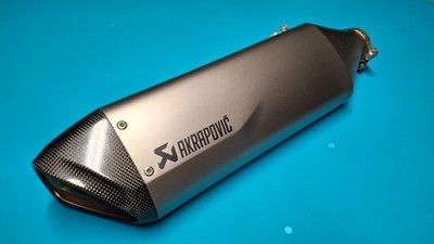 KM3,  K69,  K63 BMW S1000RR K67 Akrapovic Sportschalldämpfer Auspuff 18519830141