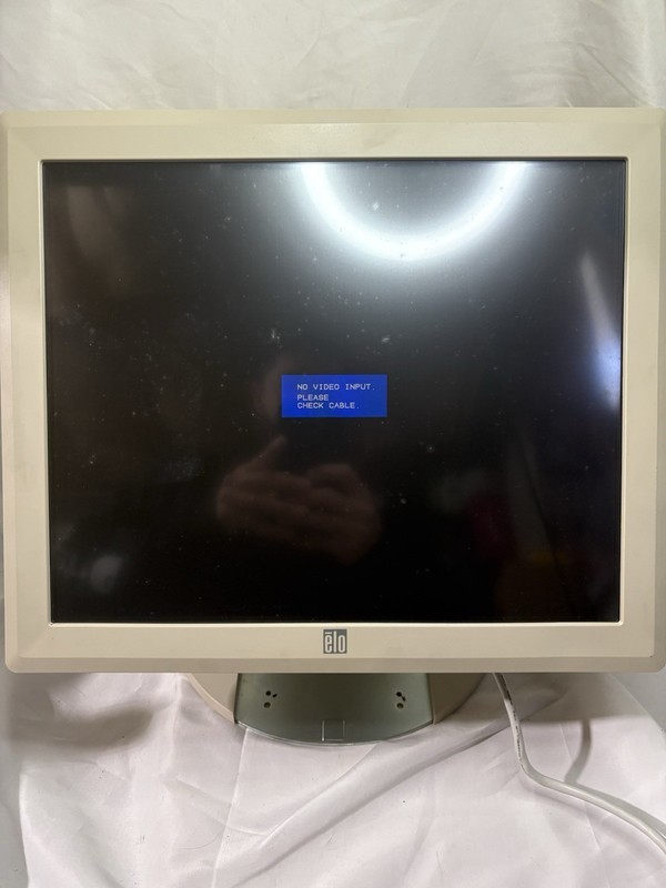 ELO Touch Solutions ET1928L-7CWM-1-BG-3-G Touchscreen Display, E522556