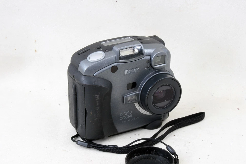 TESTED Kodak DC290 Zoom digital camera 2.1mp - 1999 - Image 2 of 4