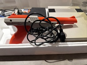 Nintendo NES Action Set - Boxed Console With Mario / Duck Hunt & Light Gun BOXED