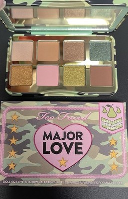 Too Faced MAJOR LOVE Eyeshadow Palette Smells Like Fresh Green  