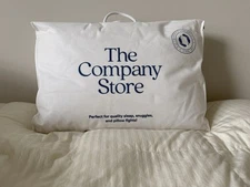 NWT THE COMPANY STORE LEGENDS HOTEL 600FP DOWN STANDARD PILLOW SZ 20 X 26in