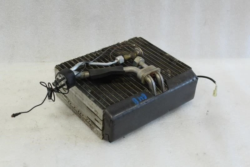 1998 LEXUS SC400 AIR CONDITION AC EVAPORATOR - Image 3 of 4