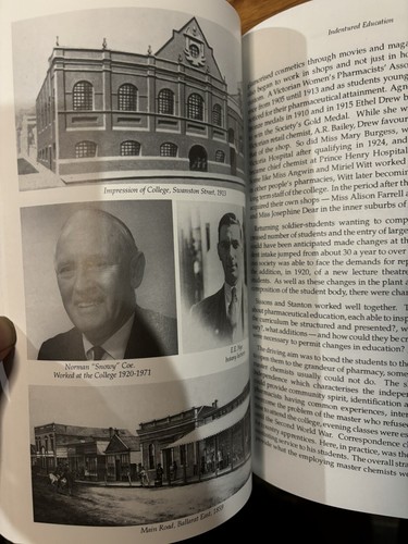 A History of Pharmacy in Victoria By Gregory Haines 1994 - Bild 7 von 7