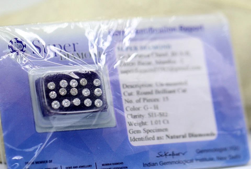 Brilliant Round Cut Diamond Lot 1.01 TCW Seal Pack Certified 100% Natural Gems - Image 4 of 4