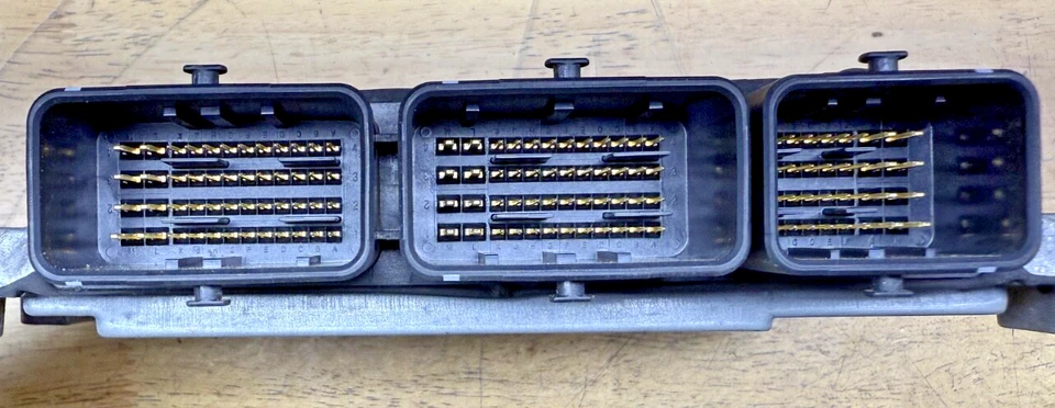 Subaru WRX 2019 2,0 L CVT ECM motor módulo de control informático PCM EGI 22765AM560 Foto 4 de 4