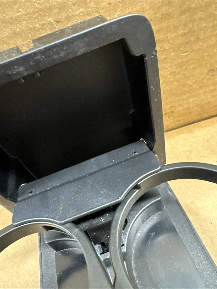 Subaru Impreza Sti Wrx 2005 2006 2007 consola central portavasos OEM B159 Foto 4 de 4