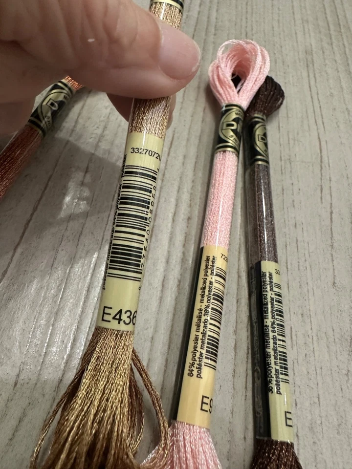 DMC Mouline Efectos de Luz Hilo de Bordar Metálico Poliéster 4 Madejas Foto 4 de 4