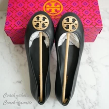 NIB Tory Burch Signature Logo Classic Chelsea Ballet Flat in Black/Gold