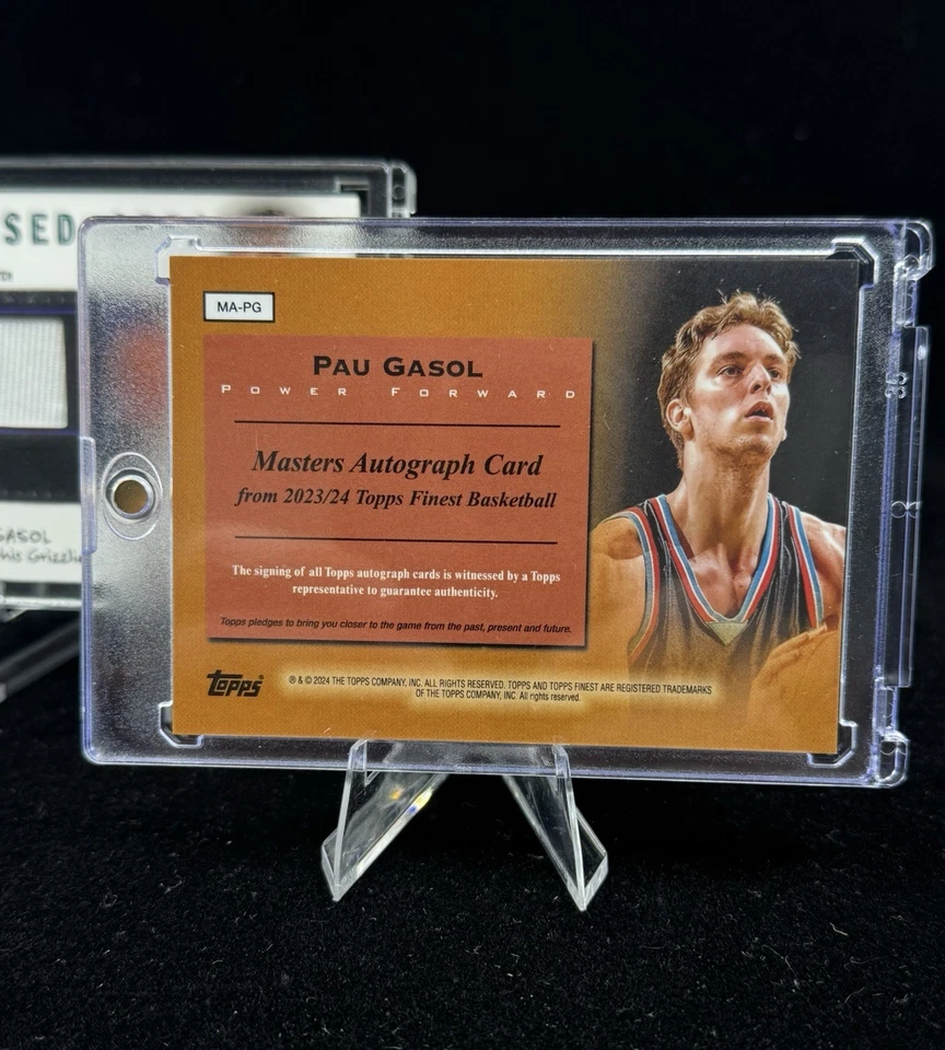 Lote de 2 Cartas Pau Gasol: 2003-04 Fleer Patchworks Jersey #d & 2023 Melhor Auto /50 - Imagem 4 de 4