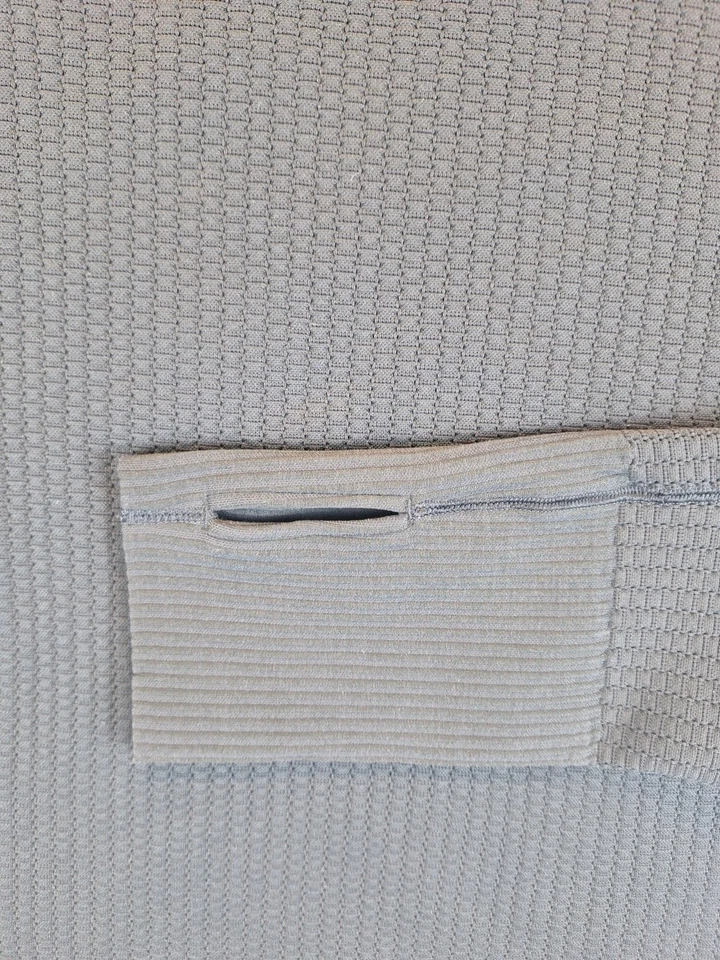 Lululemon Rest Less Pullover Women’s Size 10 Athleisure Thumbholes Running Yoga - Image 4 of 4