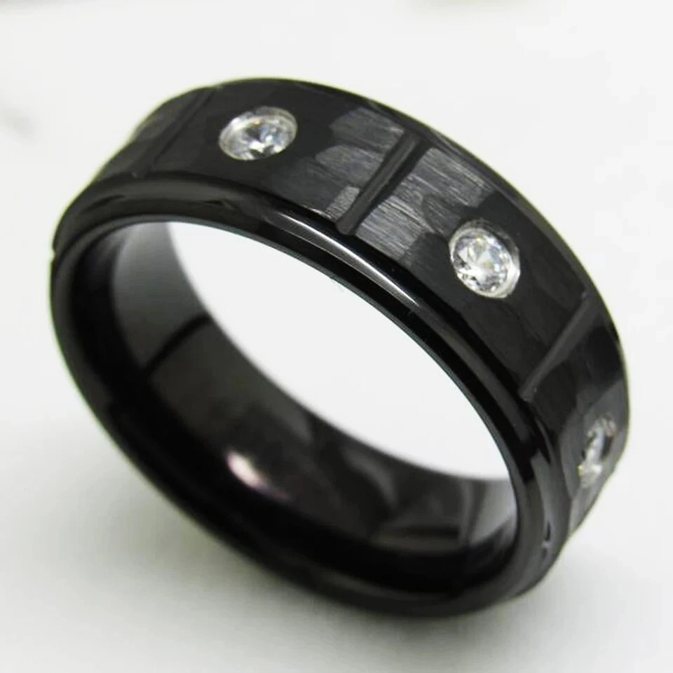 Anillo de carburo de tungsteno negro de 8 mm para hombres y mujeres con anillo de incrustación de piedra de circón Foto 2 de 4